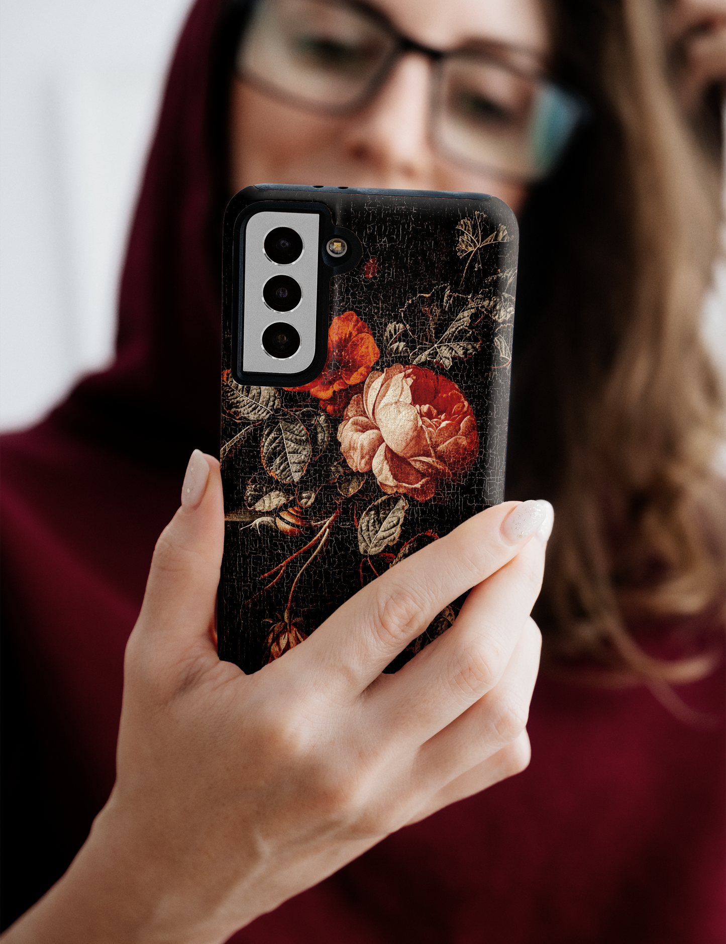 Dark Academia Aesthetic Rose Bouquet Phone Case